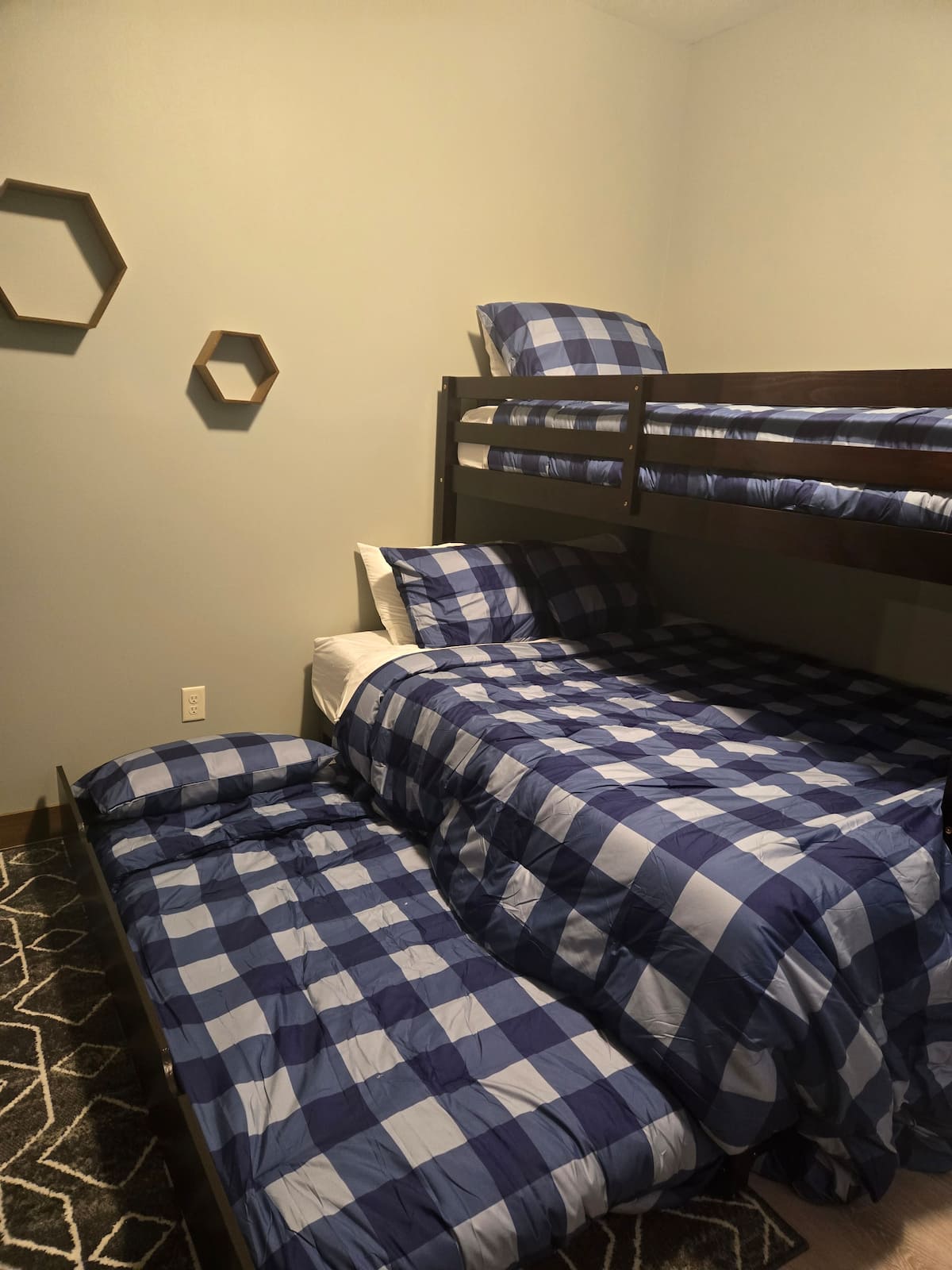 Bunk room at Northern Lights Aurora
